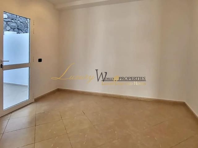 3 soveværelse Villa til salg i La Caldera, Adeje med garage - € 875.000 (Ref: 8969529)