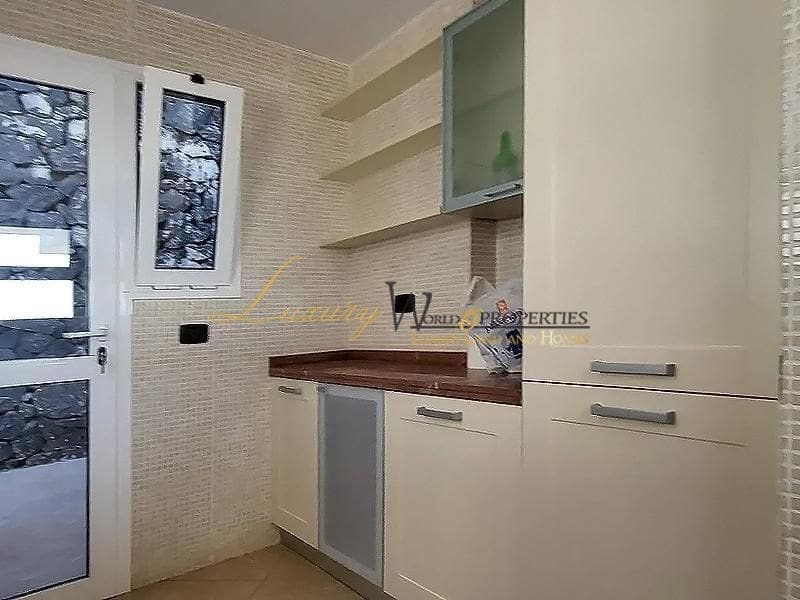 3 soveværelse Villa til salg i Costa Adeje med garage - € 875.000 (Ref: 8969529)