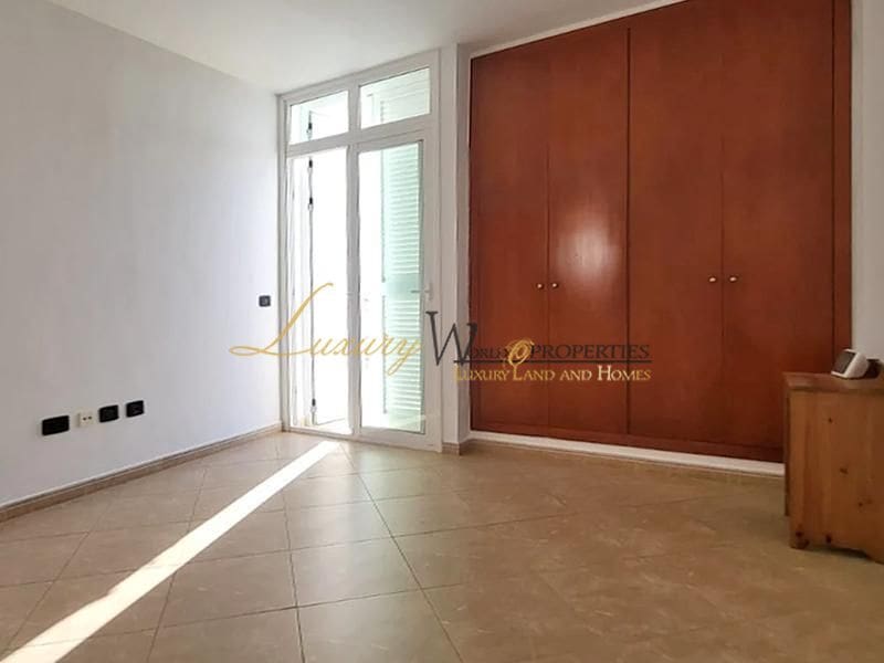 3 soveværelse Villa til salg i Costa Adeje med garage - € 875.000 (Ref: 8969529)