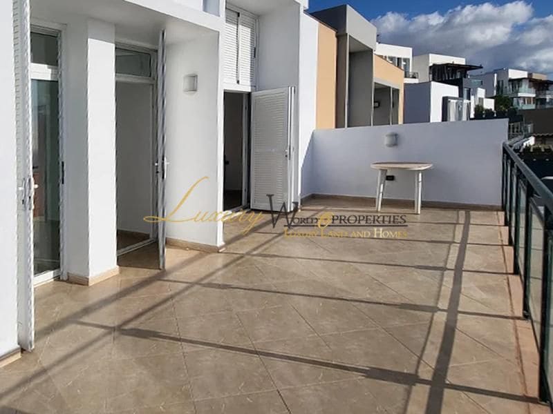 3 soveværelse Villa til salg i Costa Adeje med garage - € 875.000 (Ref: 8969529)