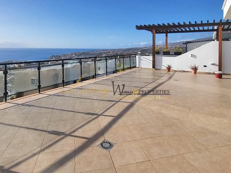 3 soveværelse Villa til salg i Costa Adeje med garage - € 875.000 (Ref: 8969529)