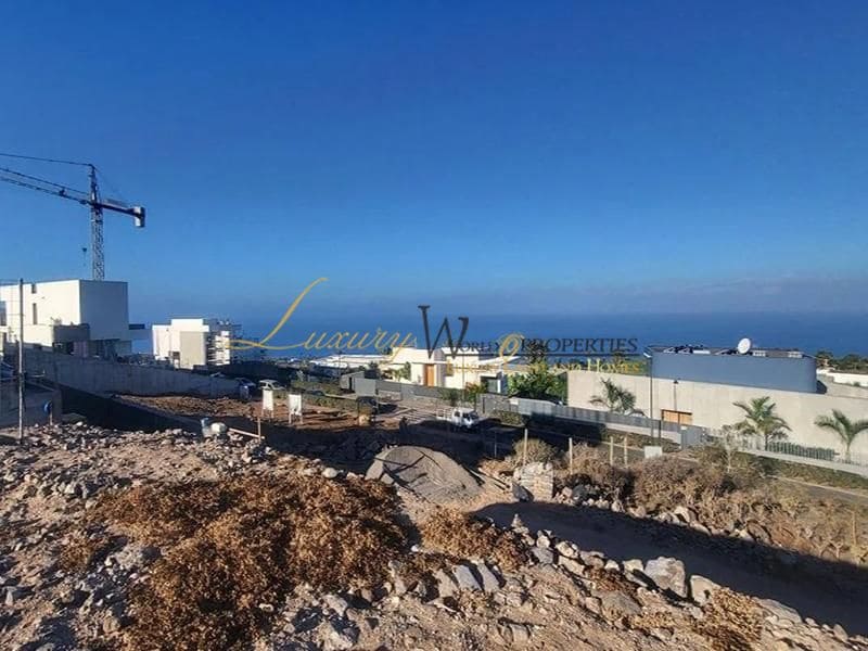 Grunde uden byggetilladelser til salg i Playa San Juan - € 1.225.000 (Ref: 8969615)