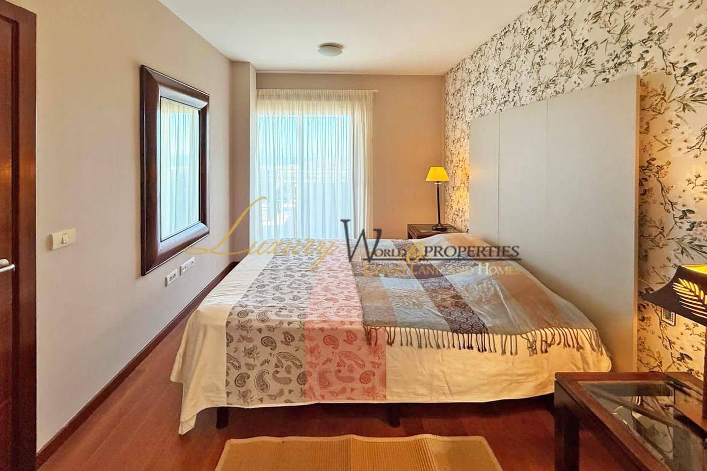 3 soveværelse Lejlighed til salg i Costa Adeje med garage - € 1.050.000 (Ref: 8977692)