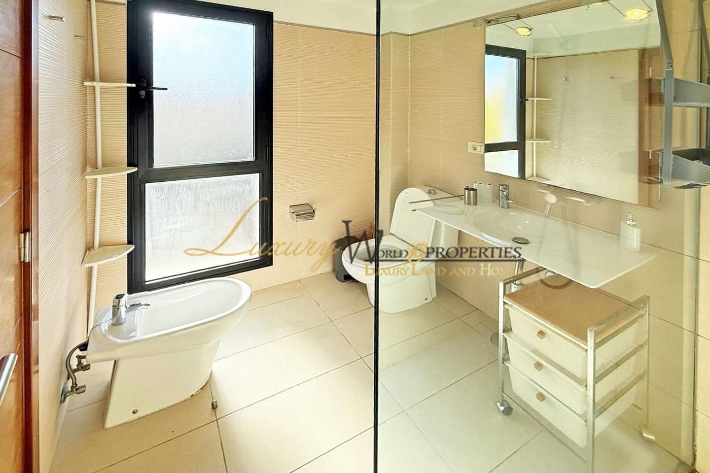 3 soveværelse Lejlighed til salg i Costa Adeje med garage - € 1.050.000 (Ref: 8977692)