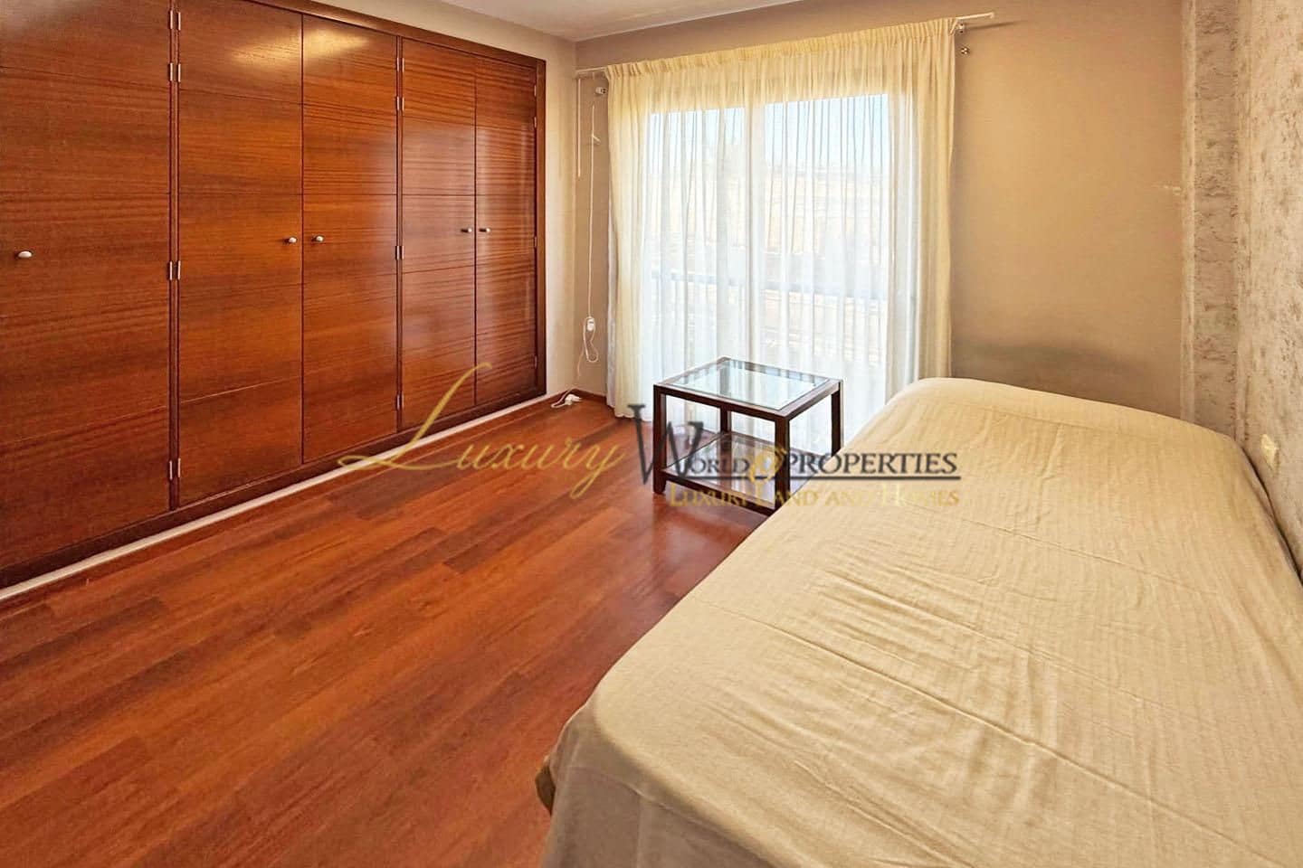 3 soveværelse Lejlighed til salg i Costa Adeje med garage - € 1.050.000 (Ref: 8977692)