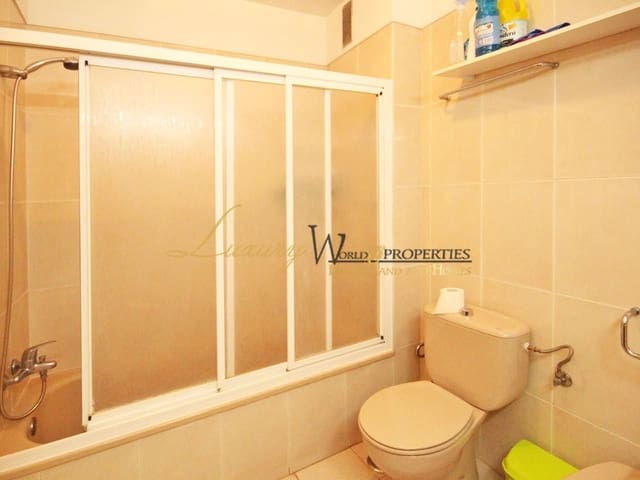 2 slaapkamer Flat te koop in Puerto Santiago, Santiago del Teide met zwembad - € 245.000 (Ref: 8990195)