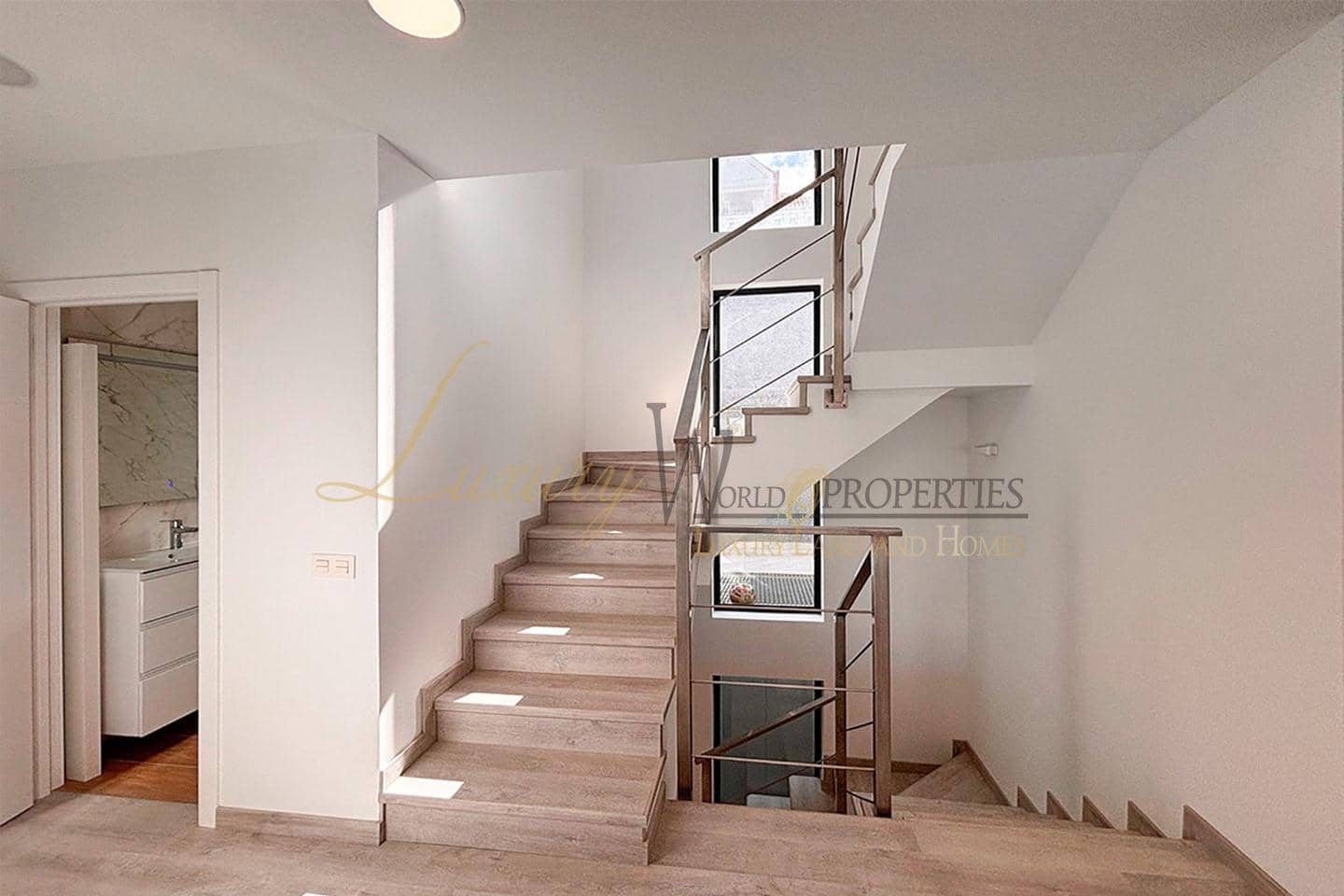 4 camera da letto Villa in vendita in Costa Adeje con piscina garage - 1.850.000 € (Rif: 8993257)