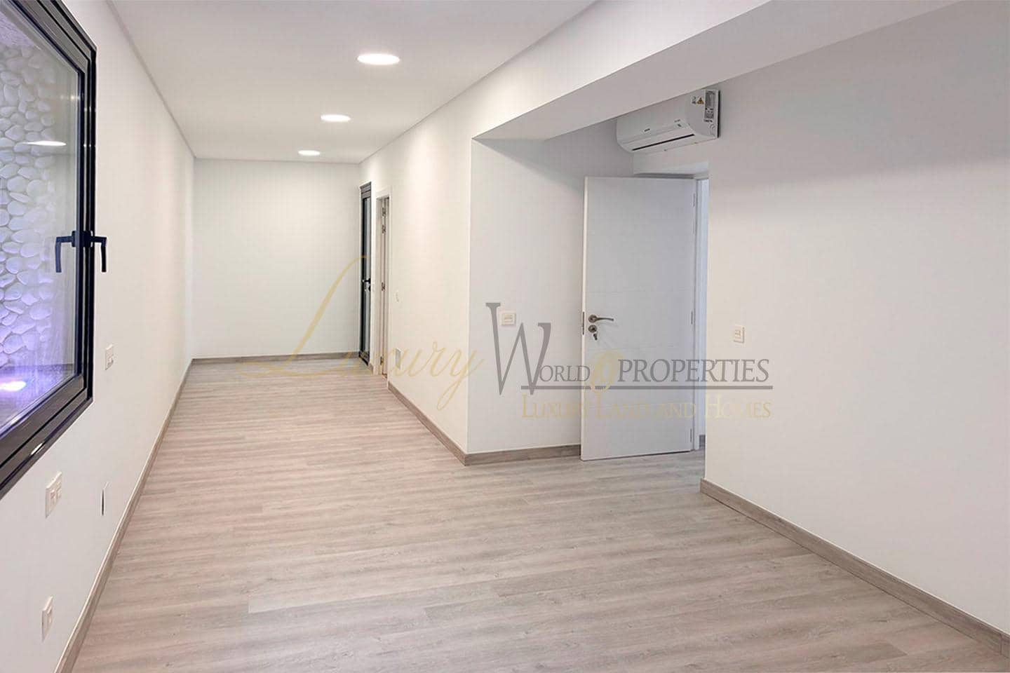 4 camera da letto Villa in vendita in Costa Adeje con piscina garage - 1.850.000 € (Rif: 8993257)