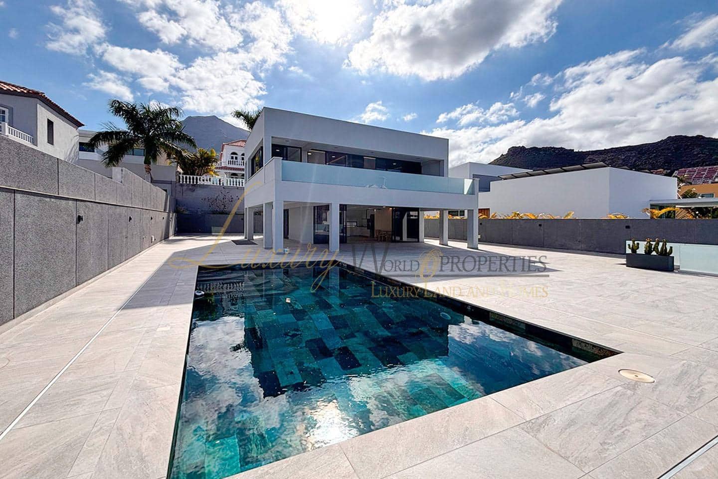 4 camera da letto Villa in vendita in Costa Adeje con piscina garage - 1.850.000 € (Rif: 8993257)