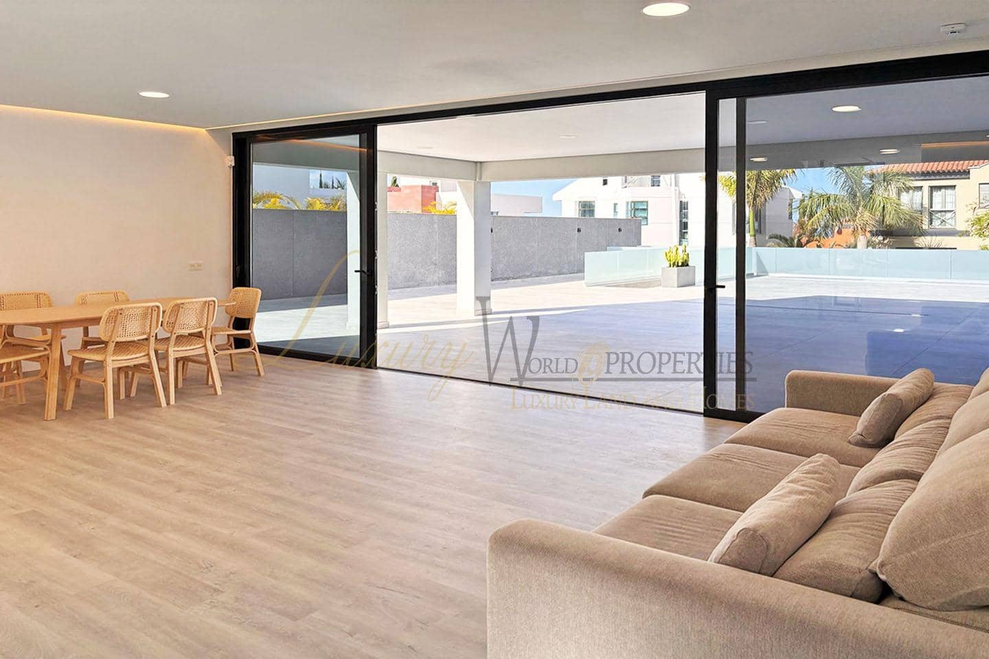 4 camera da letto Villa in vendita in Costa Adeje con piscina garage - 1.850.000 € (Rif: 8993257)
