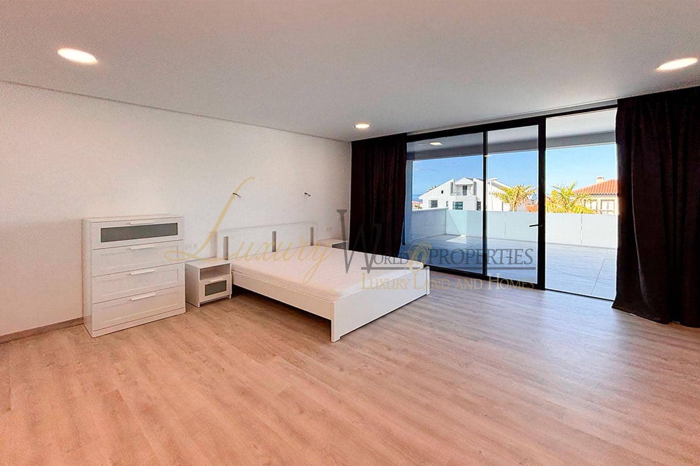 4 camera da letto Villa in vendita in Costa Adeje con piscina garage - 1.850.000 € (Rif: 8993257)