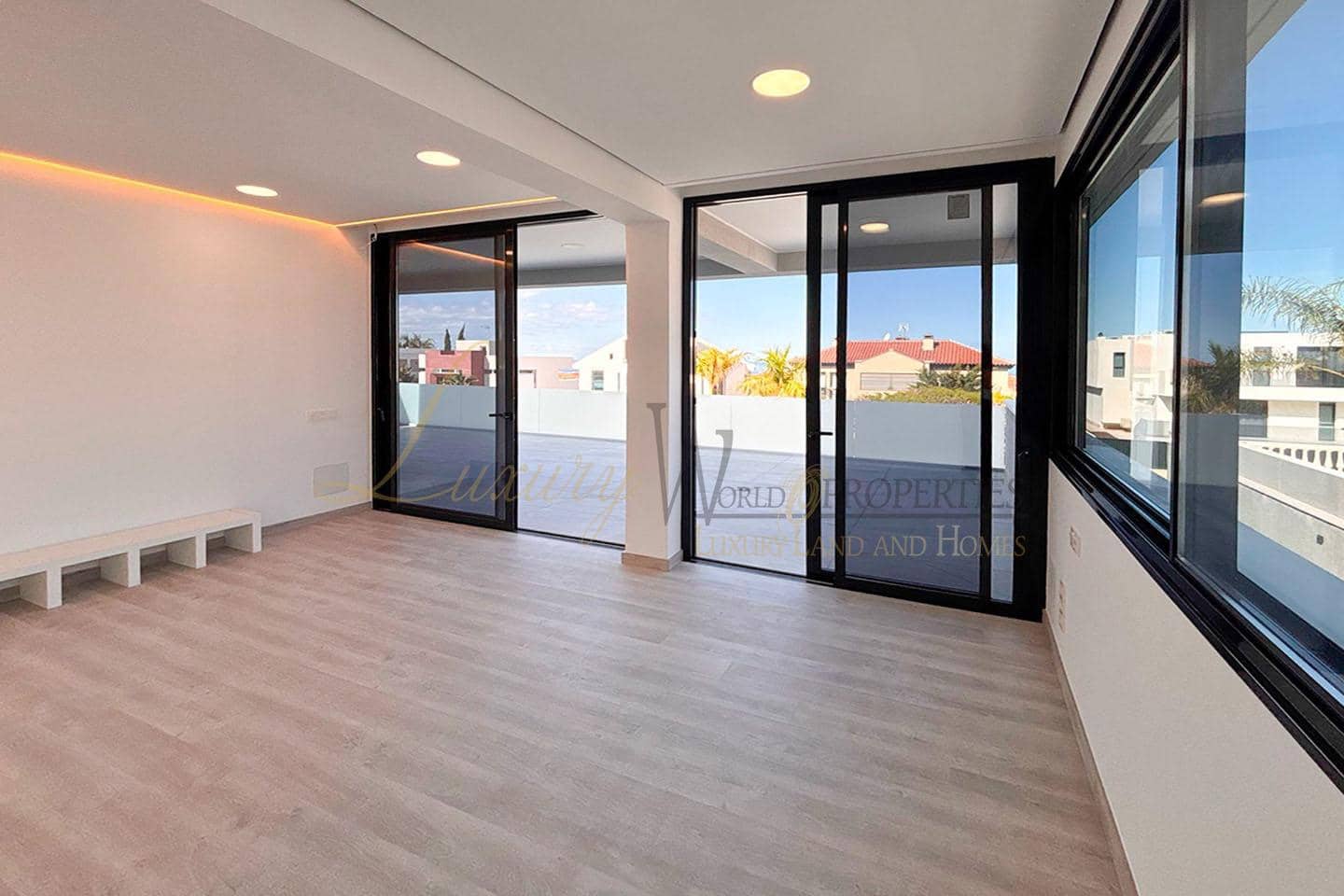 4 camera da letto Villa in vendita in Costa Adeje con piscina garage - 1.850.000 € (Rif: 8993257)