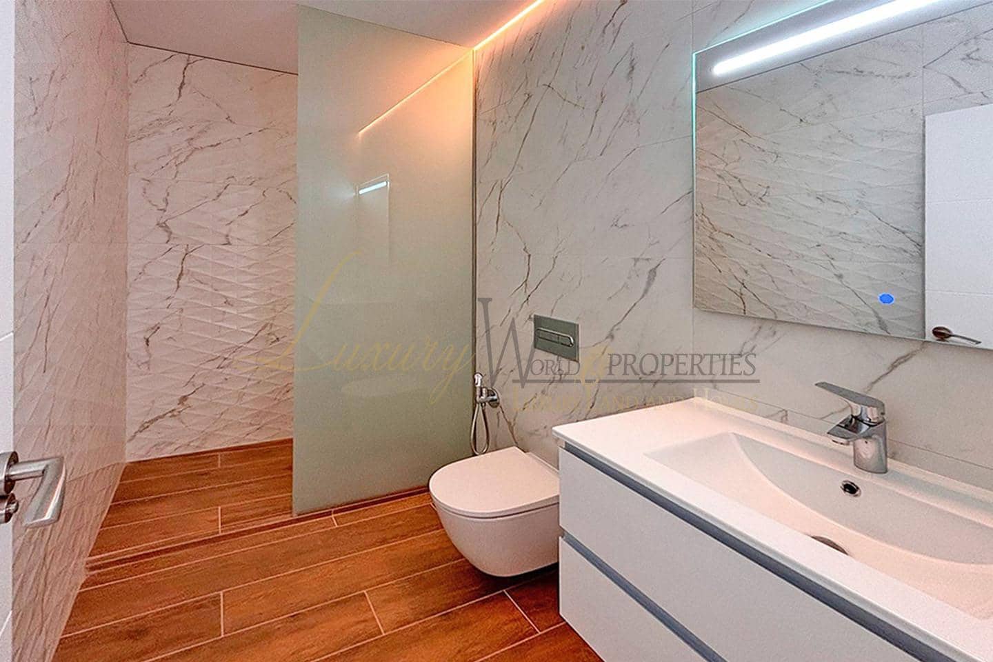 4 camera da letto Villa in vendita in Costa Adeje con piscina garage - 1.850.000 € (Rif: 8993257)