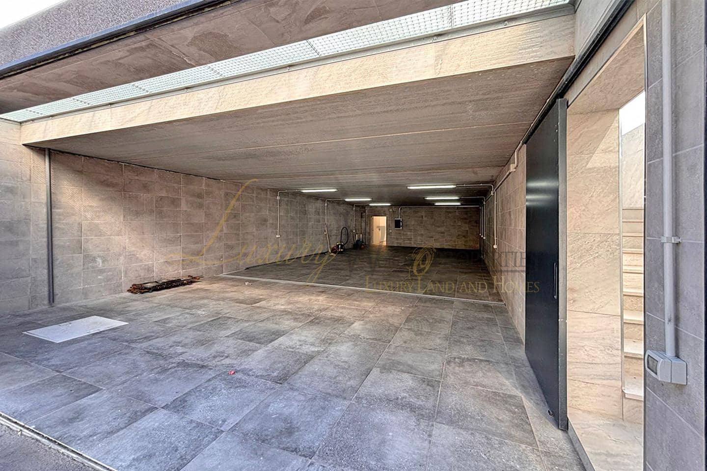 4 camera da letto Villa in vendita in Costa Adeje con piscina garage - 1.850.000 € (Rif: 8993257)