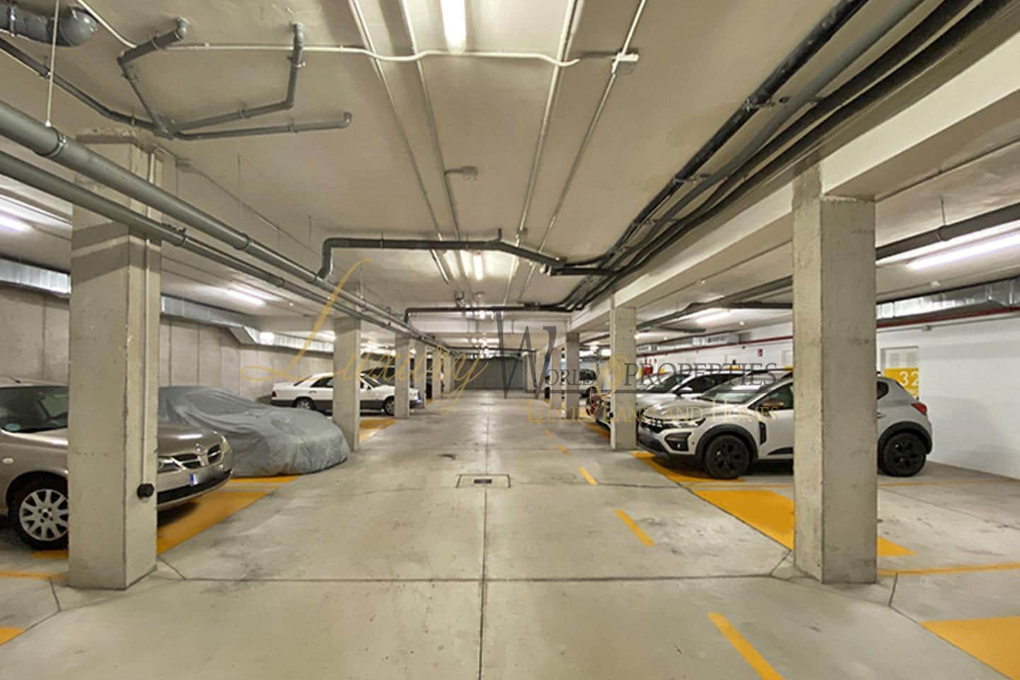 2 sovrum Lägenhet till salu i Adeje med pool garage - 350 000 € (Ref: 9000193)