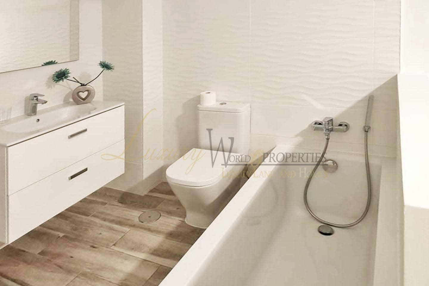 2 sovrum Lägenhet till salu i Adeje med pool garage - 350 000 € (Ref: 9000193)