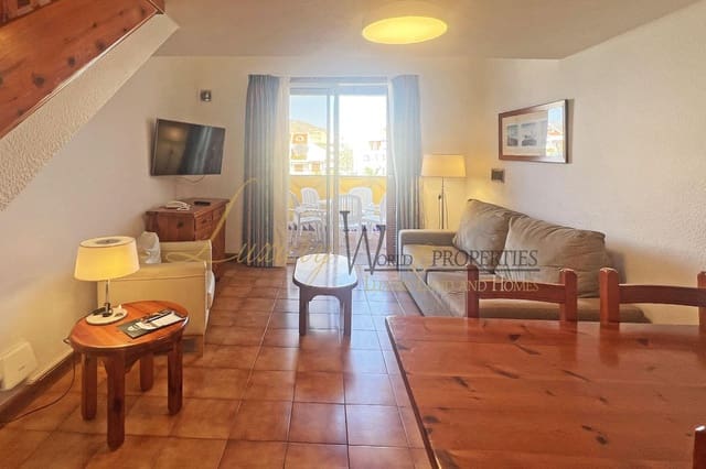 2 slaapkamer Flat te koop in Playa de las Americas, Arona met zwembad - € 725.000 (Ref: 9003488)