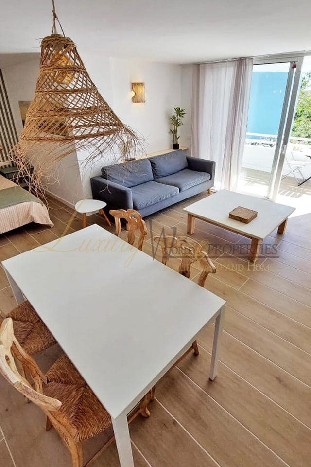 Lejlighed til salg i Golf del Sur med swimmingpool - € 173.000 (Ref: 9028328)