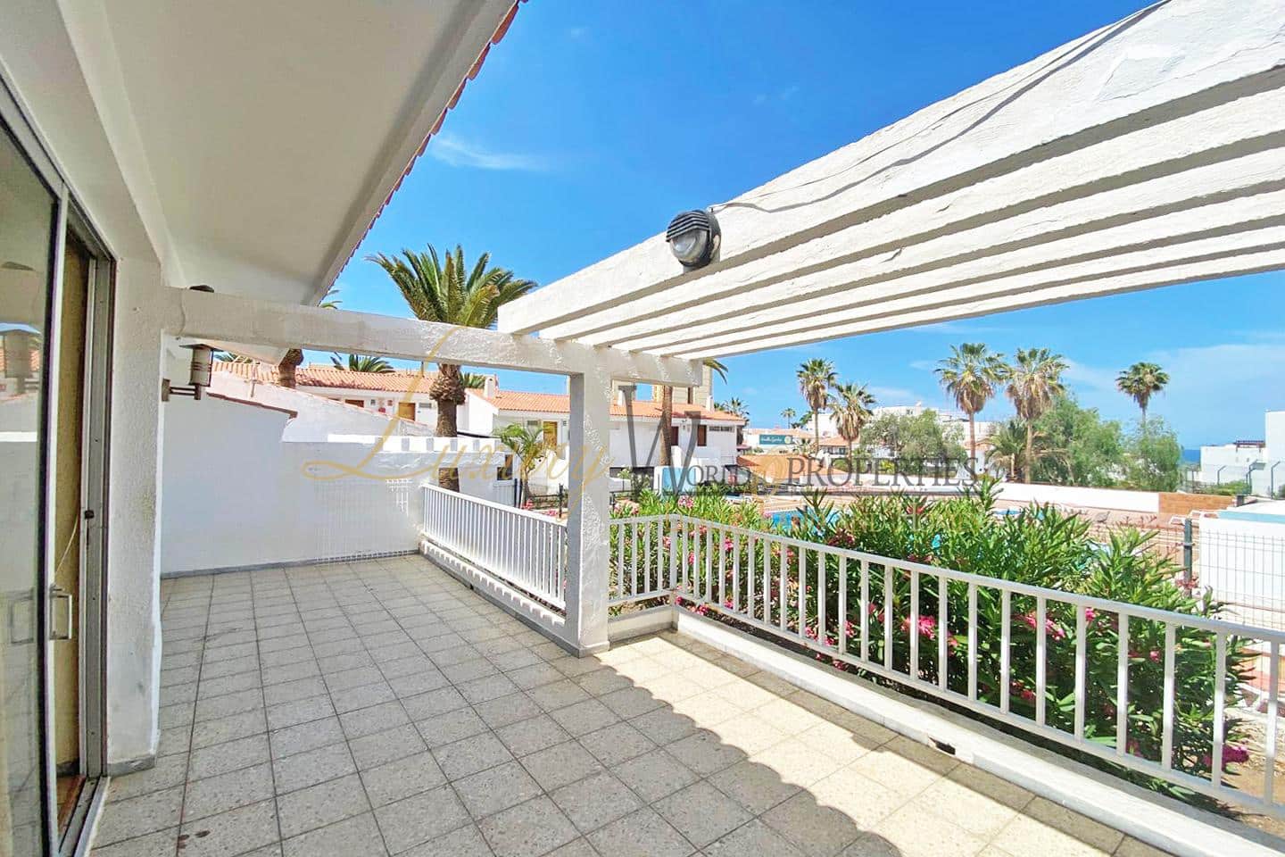 1 soveværelse Lejlighed til salg i Playa de las Americas med swimmingpool garage - € 365.000 (Ref: 9049220)