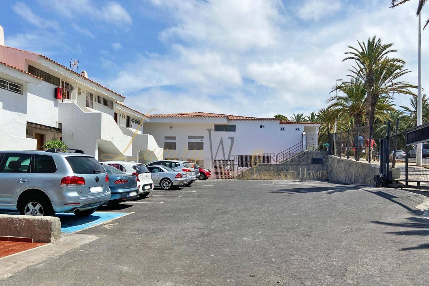 1 soveværelse Lejlighed til salg i Playa de las Americas med swimmingpool garage - € 365.000 (Ref: 9049220)