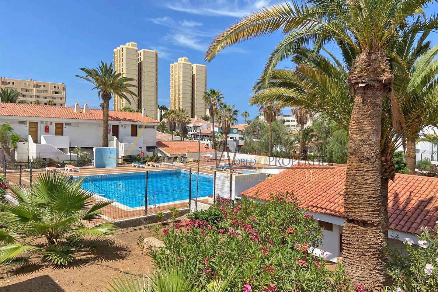 1 soveværelse Lejlighed til salg i Playa de las Americas med swimmingpool garage - € 365.000 (Ref: 9049220)