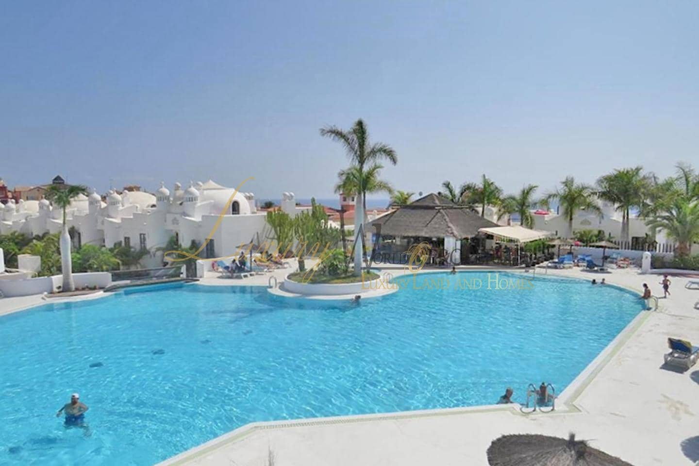 2 bedroom Flat for sale in Playa Paraiso with pool garage - € 499,000 (Ref: 9066981)