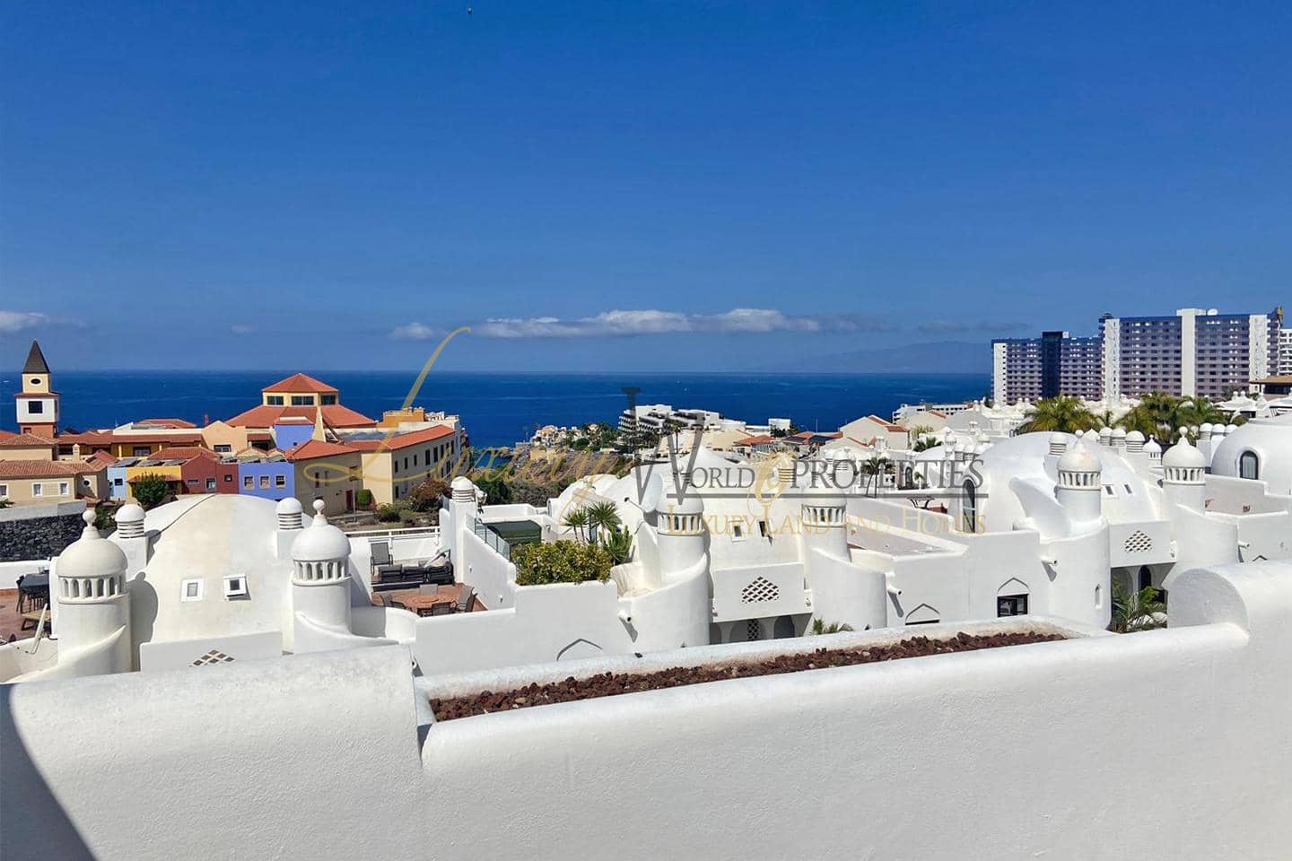 2 bedroom Flat for sale in Playa Paraiso with pool garage - € 499,000 (Ref: 9066981)