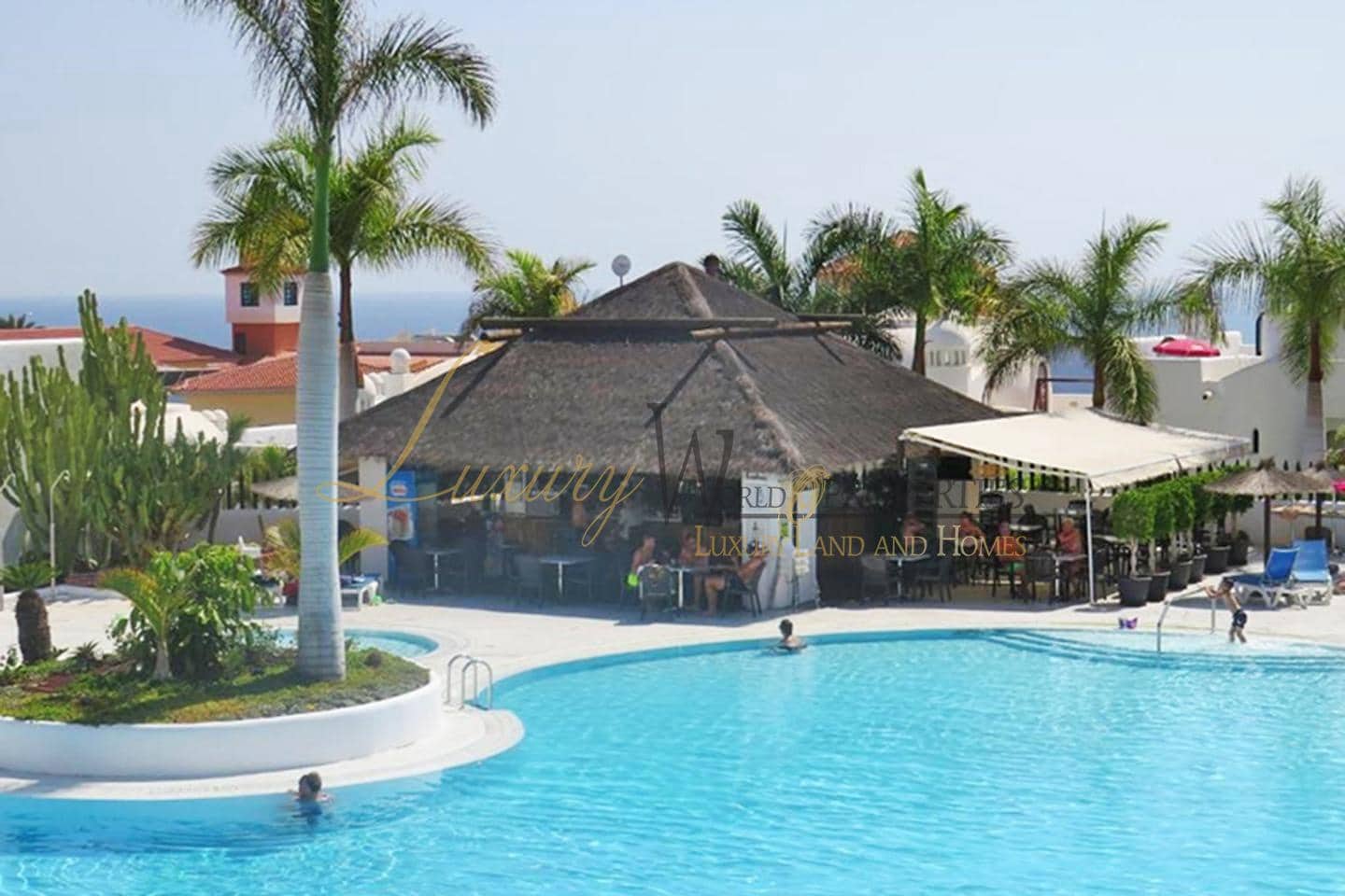 2 bedroom Flat for sale in Playa Paraiso with pool garage - € 499,000 (Ref: 9066981)
