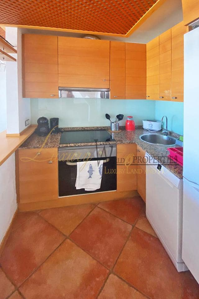 2 bedroom Flat for sale in Playa Paraiso with pool garage - € 499,000 (Ref: 9066981)