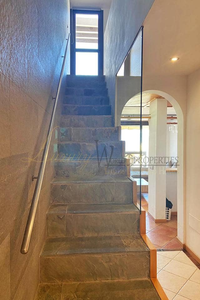 2 bedroom Flat for sale in Playa Paraiso with pool garage - € 499,000 (Ref: 9066981)