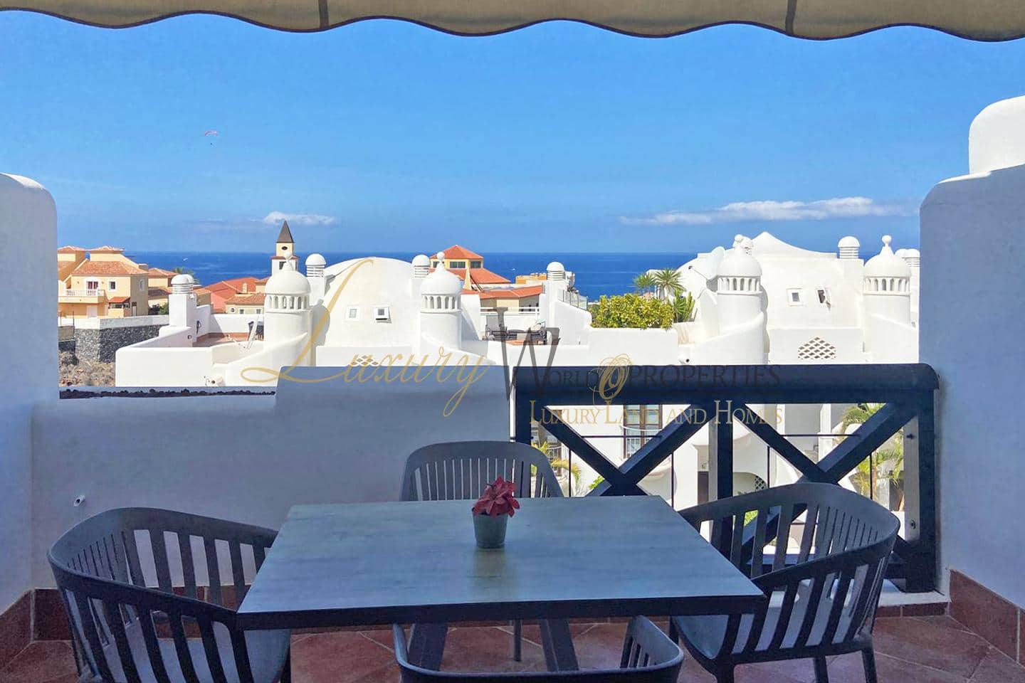 2 bedroom Flat for sale in Playa Paraiso with pool garage - € 499,000 (Ref: 9066981)