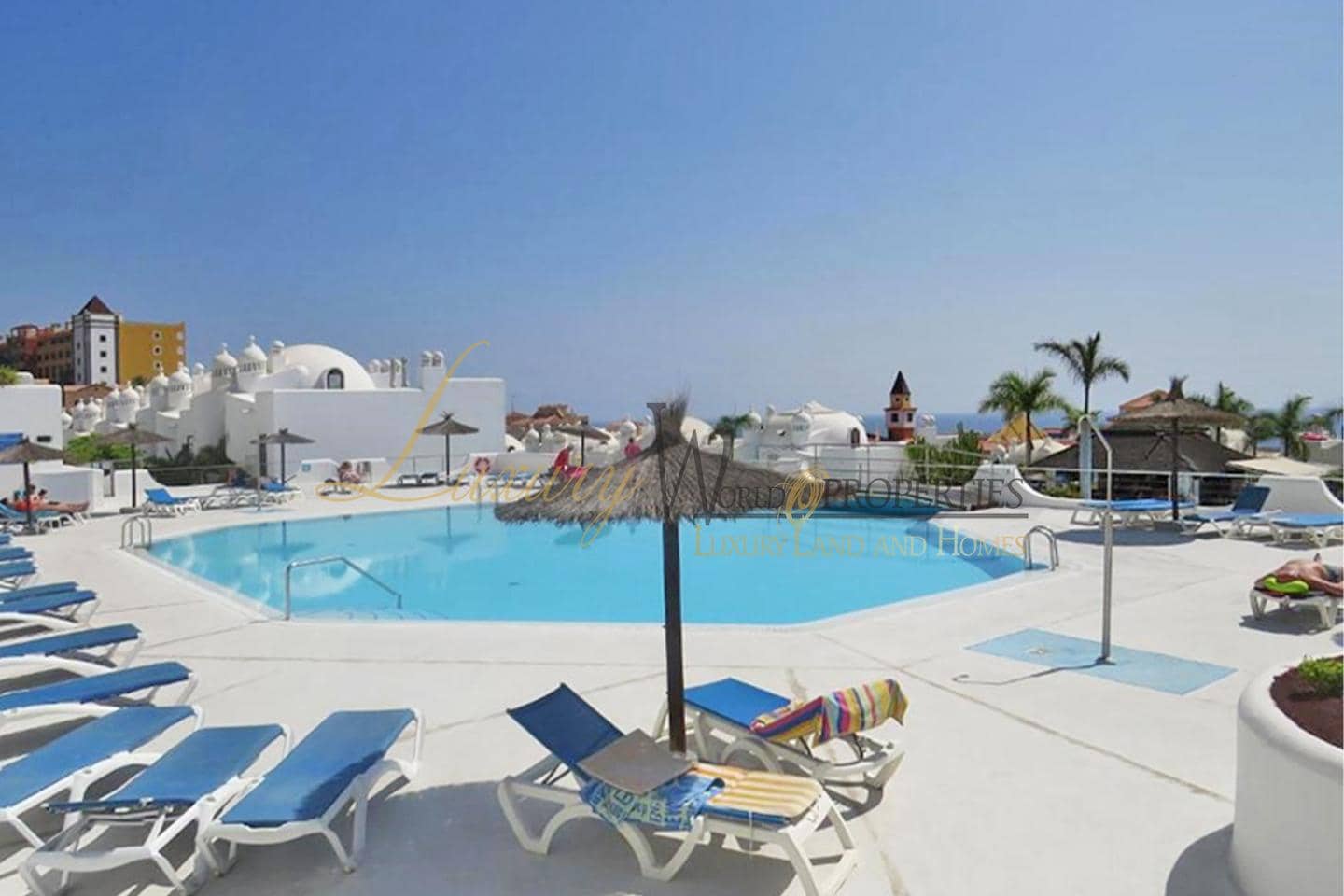 2 bedroom Flat for sale in Playa Paraiso with pool garage - € 499,000 (Ref: 9066981)