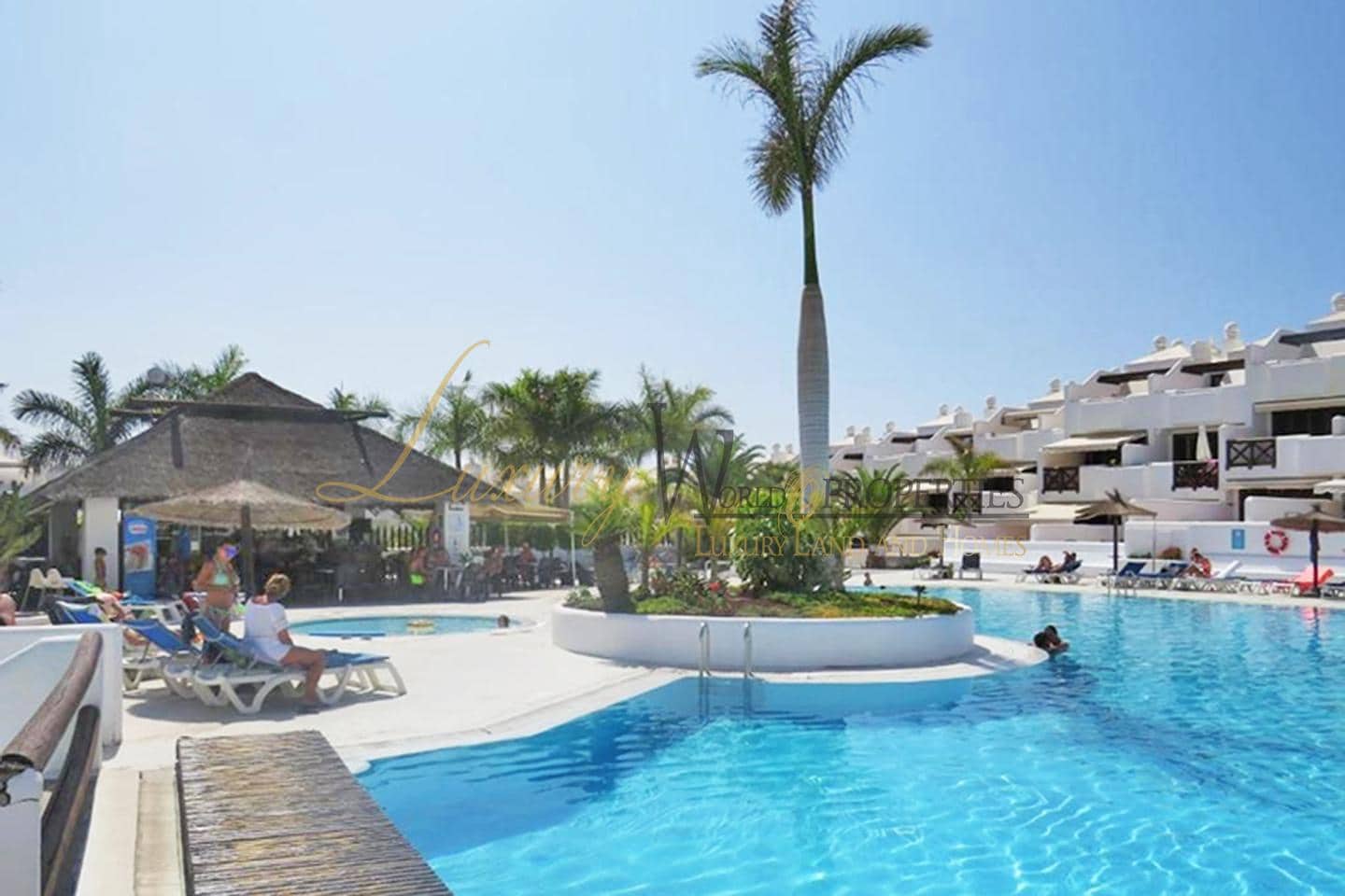 2 bedroom Flat for sale in Playa Paraiso with pool garage - € 499,000 (Ref: 9066981)