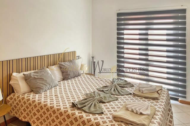 2 slaapkamer Flat te koop in Playa Paraiso, Adeje met zwembad garage - € 499.000 (Ref: 9066981)