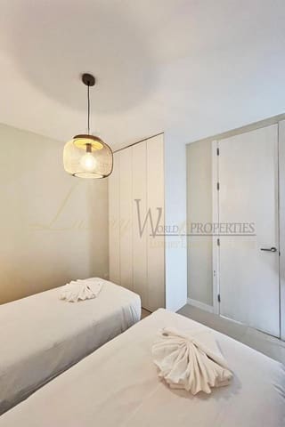 2 sovrum Lägenhet till salu i Playa Fañabe, Adeje med pool - 490 000 € (Ref: 9066982)