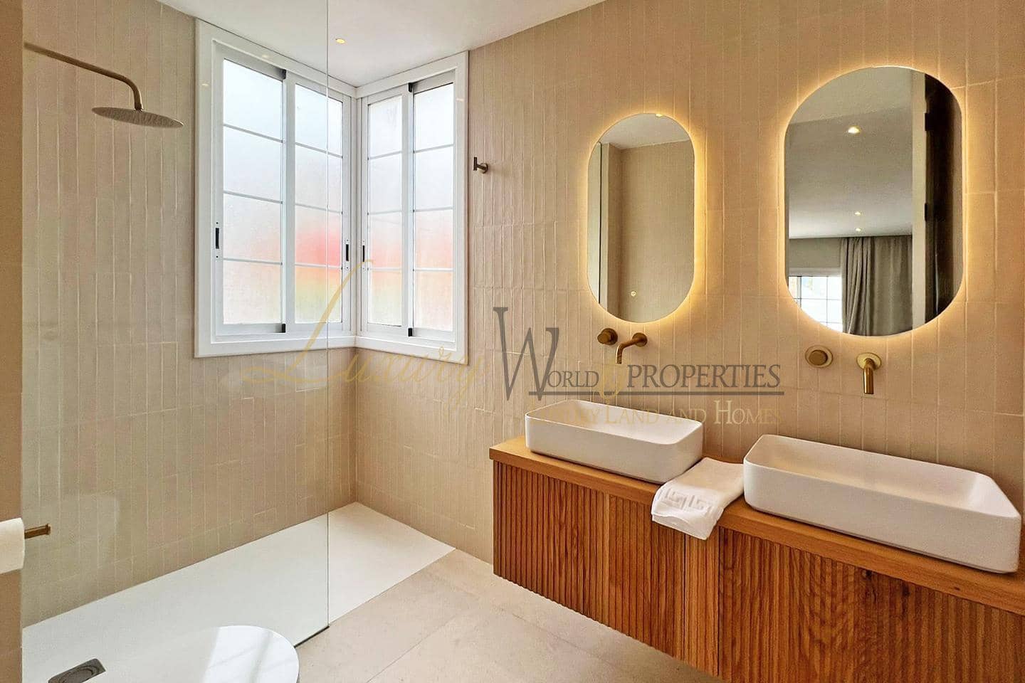 2 soverom Leilighet til salgs i Costa Adeje med svømmebasseng - € 490 000 (Ref: 9066982)