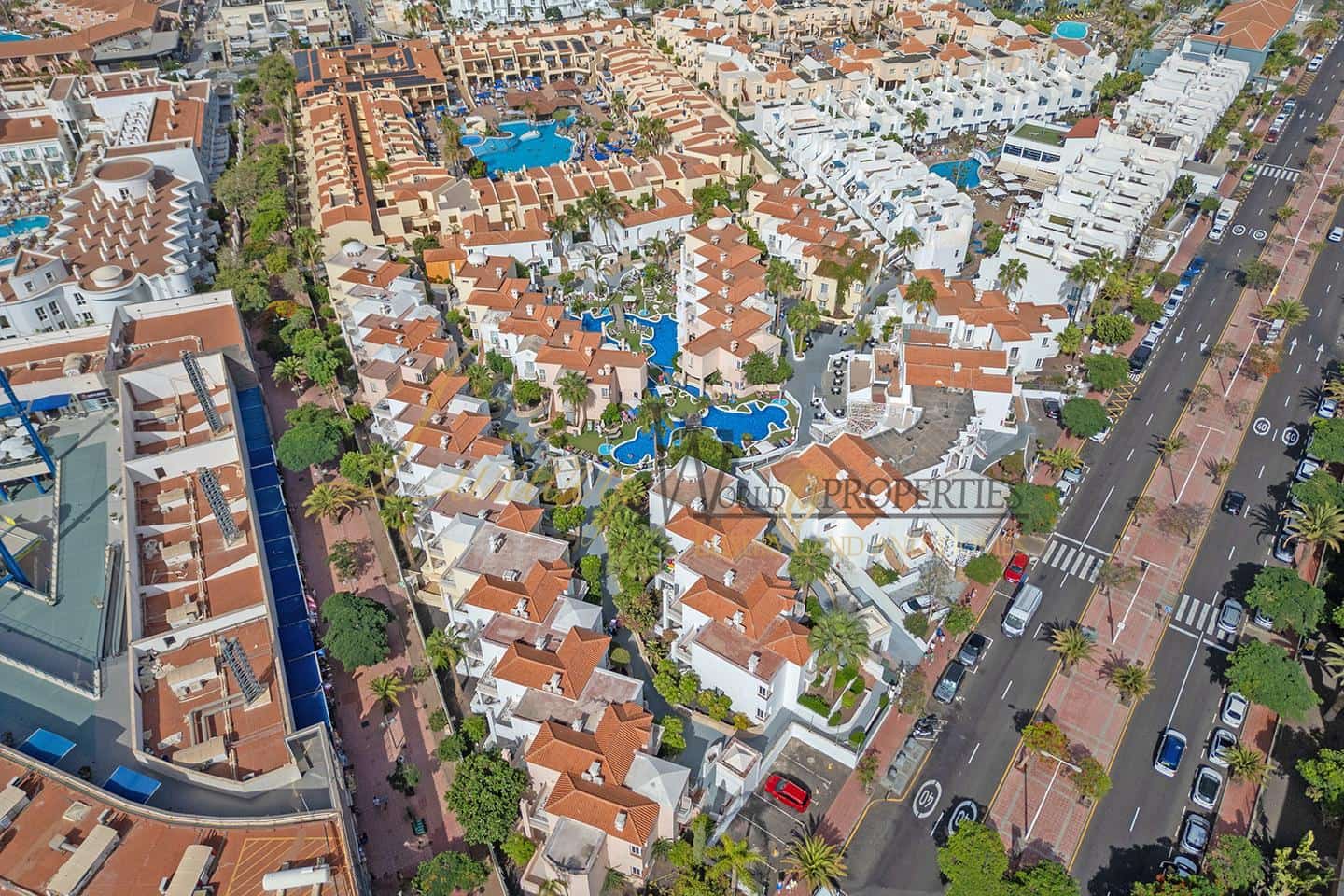 2 soverom Leilighet til salgs i Costa Adeje med svømmebasseng - € 490 000 (Ref: 9066982)