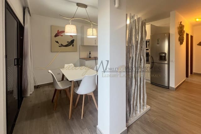 2 slaapkamer Flat te koop in Los Gigantes, Santiago del Teide met zwembad garage - € 430.000 (Ref: 9094429)