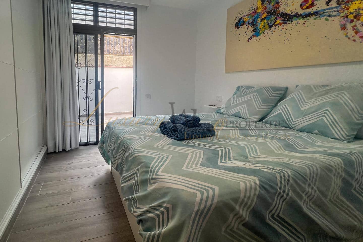 2 soveværelse Lejlighed til salg i Los Gigantes med swimmingpool garage - € 430.000 (Ref: 9094429)