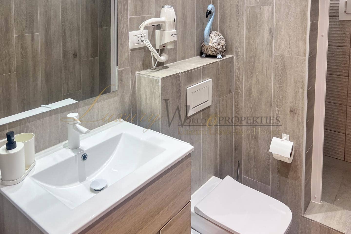 2 soveværelse Lejlighed til salg i Los Gigantes med swimmingpool garage - € 430.000 (Ref: 9094429)