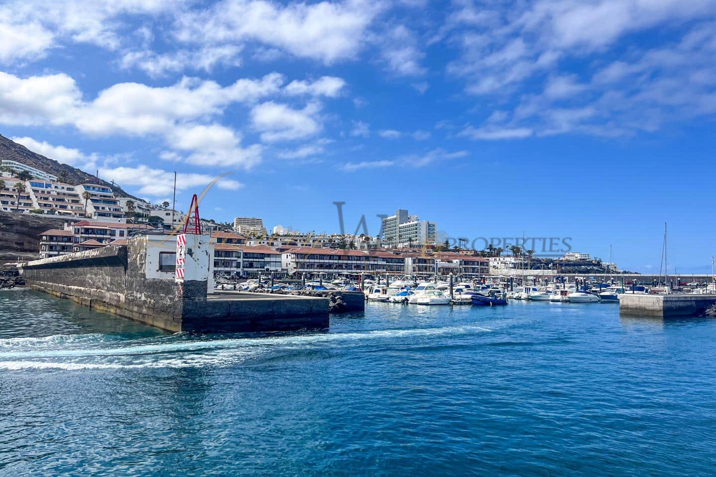 2 soveværelse Lejlighed til salg i Los Gigantes med swimmingpool garage - € 430.000 (Ref: 9094429)