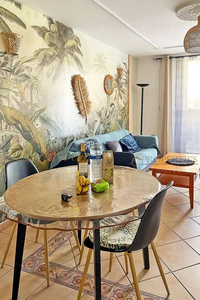 2 slaapkamer Flat te koop in Playa de las Americas met zwembad garage - € 610.000 (Ref: 9104029)