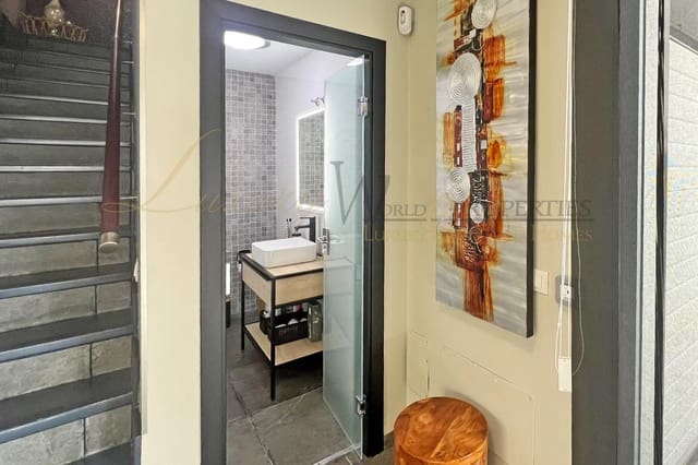 3 chambre Villa/Maison à vendre à Chayofa, Arona avec piscine garage - 890 000 € (Ref: 9108220)