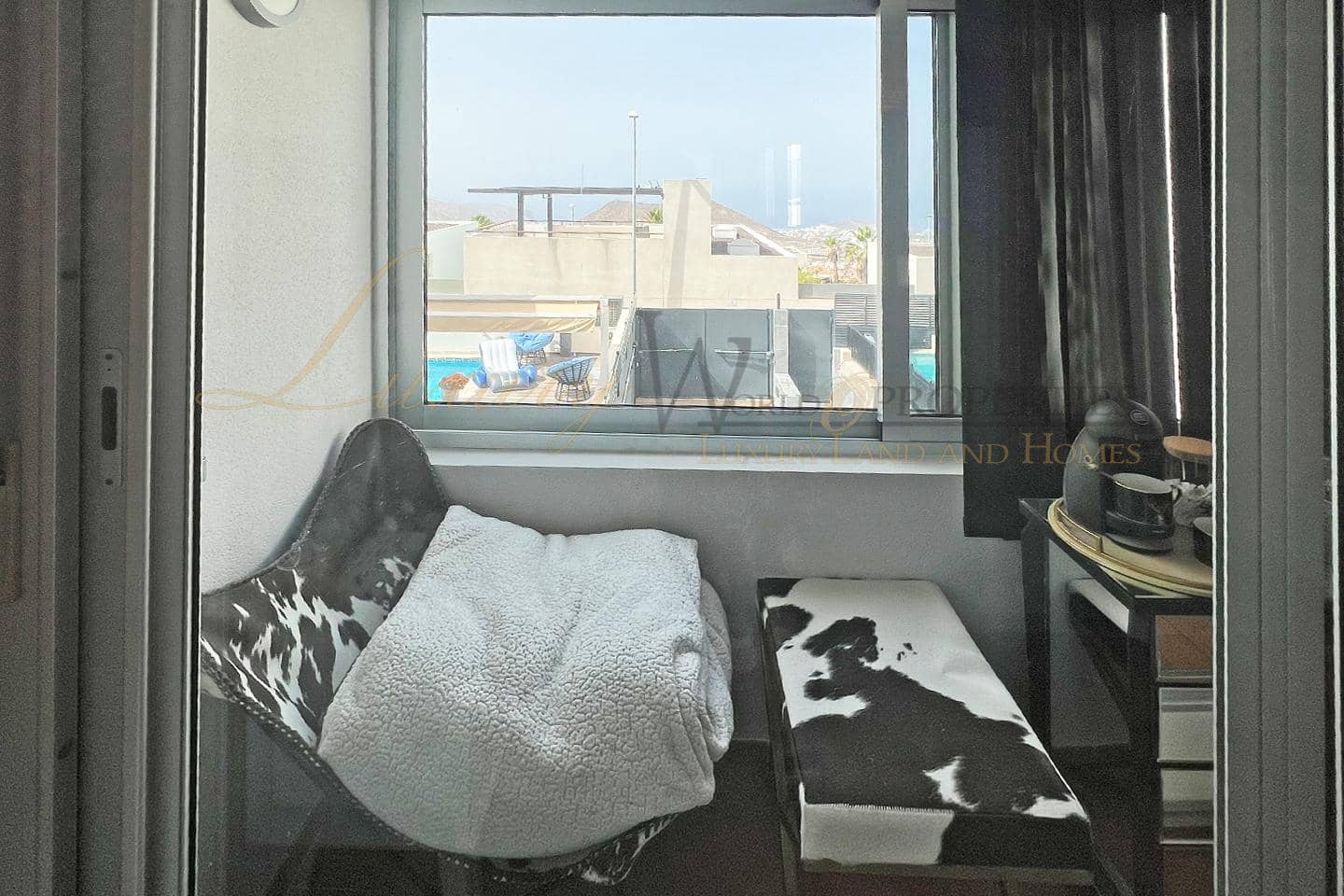 3 bedroom Villa for sale in Chayofa with pool garage - € 819,000 (Ref: 9108220)