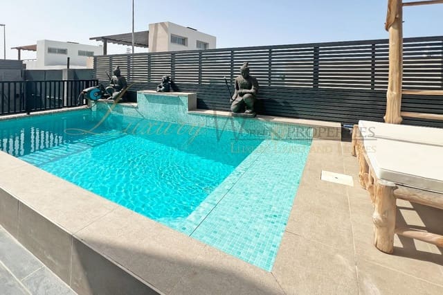 3 chambre Villa/Maison à vendre à Chayofa, Arona avec piscine garage - 890 000 € (Ref: 9108220)