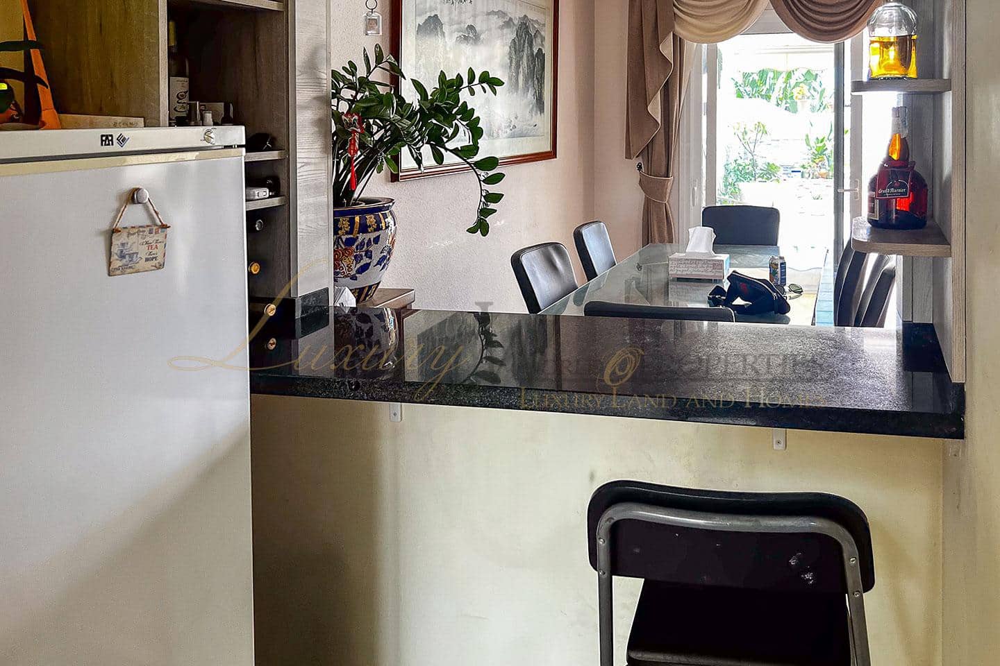 4 quarto Moradia para venda em Costa Adeje com piscina garagem - 690 000 € (Ref: 9111250)