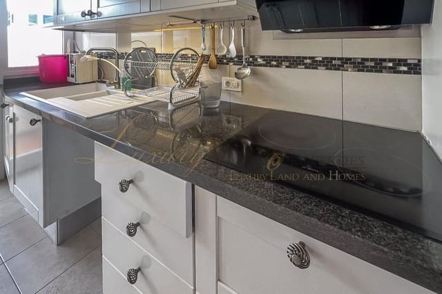 4 camera da letto Villa in vendita in Playa de Fañabé Alto, Adeje con piscina garage - 690.000 € (Rif: 9111250)