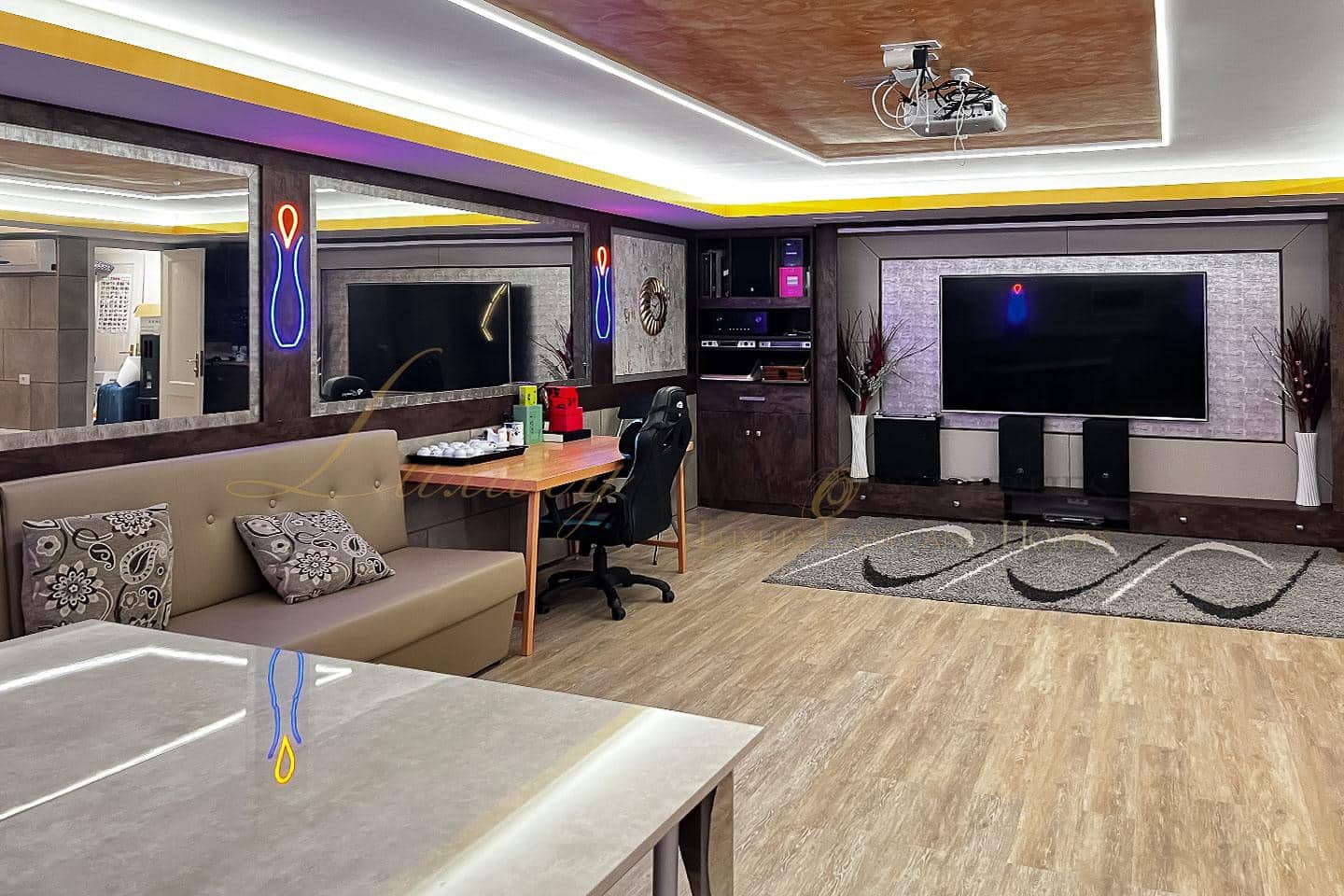 4 quarto Moradia para venda em Costa Adeje com piscina garagem - 690 000 € (Ref: 9111250)