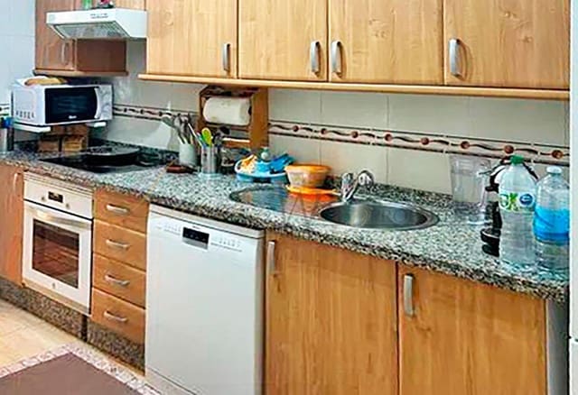 2 slaapkamer Flat te koop in Casco Urbano, Adeje met zwembad - € 330.000 (Ref: 9135121)