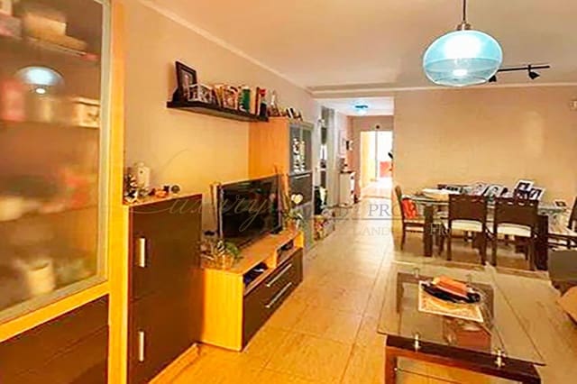 2 slaapkamer Flat te koop in Casco Urbano, Adeje met zwembad - € 330.000 (Ref: 9135121)